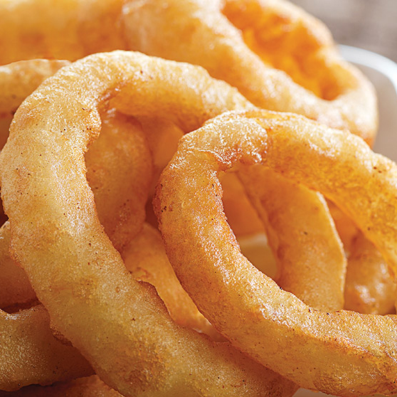 Aros de cebolla, también conocidos como Onion rings, pre fritos.