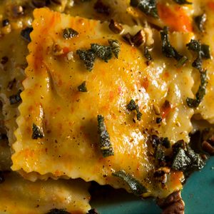 Ravioles queso / pasta rellena