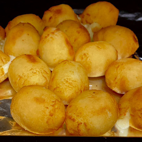 Mini papas rellenas espinaca. Estas deliciosas papas rellenas son una típica comida casera de la gastronomía chilena