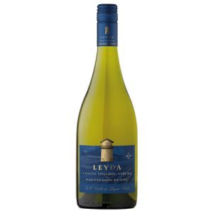 Leyda Garuma Sauvignon Blanc es un vino blanco de alta calidad que destaca por su frescura y carácter.