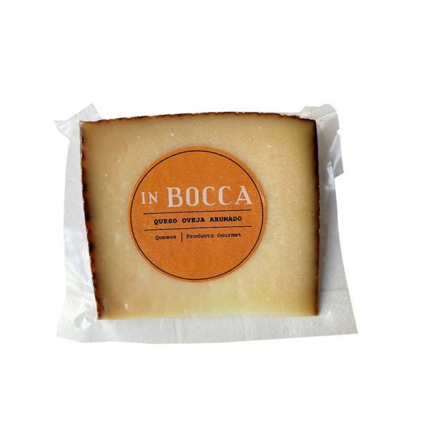 Queso Oveja Maduro Ahumado se elabora 100% a partir de leche de oveja. De sabor suave y delicado. ¡Pruébalo y sorpréndete con su rico sabor!